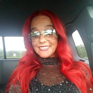 Meet your Posher, Caitlin